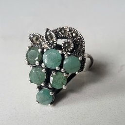 VINTAGE STERLING SILVER MARKED 925RING WITH JADE STONES