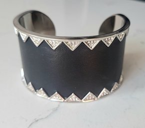 VINTAGE 'HOUSE OF HARLOW' MARKED 'HH' SILVERTONE & BLACK LEATHER & CRYSTAL CUFF BRACELET