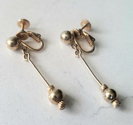 VINTAGE 'ACCESSOCRAFT' GOLDTONE SCREW BACK EARRINGS