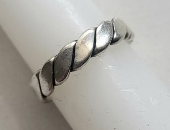 VINTAGE STERLING SILVER BRAIDED BAND RING--SIZE 5