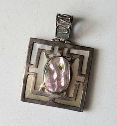 VINTAGE STERLING SILVER AND MOTHER OF PEARL PENDANT