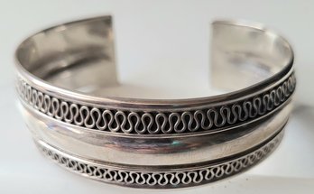 VINTAGE STERLING SILVER MARKED 925 HEAVY CUFF BRACELET