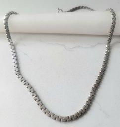 VINTAGE STERLING SILVER MARKED 925 FLAT BOXCHAIN CHOKER NECKLACE---15'L