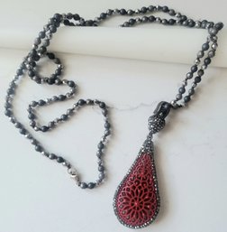 VINTAGE MARKED 925 RED   PEAR SHAPE PENDANT NECKLACE