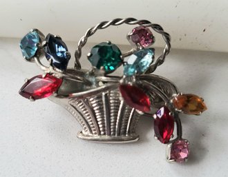 VINTAGE SILVERTONE BASKET BROOCH WITH MULTICOLOR STONES