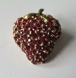 VINTAGE GOLDTONE STRAWBERRY BROOCH