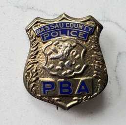 VINTAGE NASSAU COUNTY PBA PIN