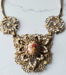 VINTAGE SIGNED 'KARU FIFTH AVENUE' GOLDTONE NECKLACE---15'L