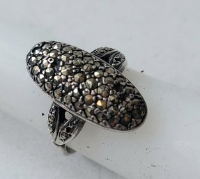 VINTAGE MARKED SILVER RING---SIZE 5