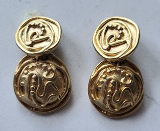 VINTAGE 'NORMA JEAN' GOLDTONE CLIP ON EARRINGS