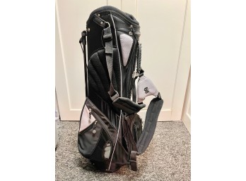 Bennington Golf Club Bag Stand