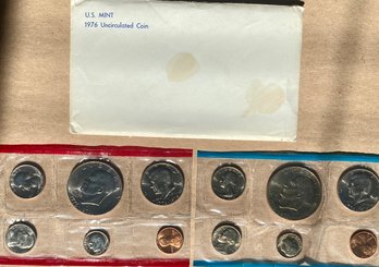 1976 Uncirculated US Mint Coin Set, Containing 40 Percent Silver One Dollar, Half Dollars, Quarters