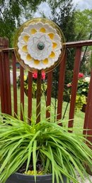 Glass Plate Flower Garden Stake - Yellow, White And Amber