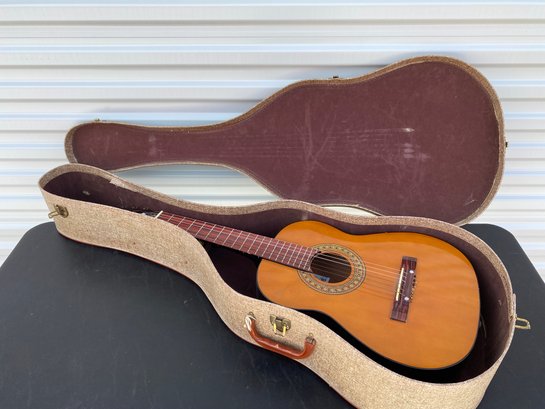 Beautiful Vintage Gitana Espanola 3/4 Sized Guitar In Cloth-sided Case