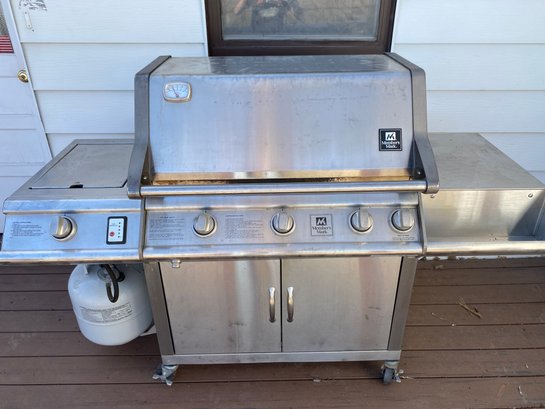 Member's Mark Stainless Grill With Three Burners And Side Burner, P30C1F