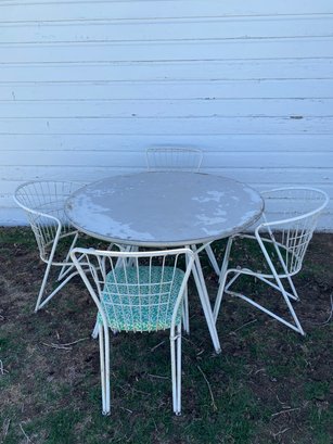 Wonderful Vintage Patio Table & Four Chairs