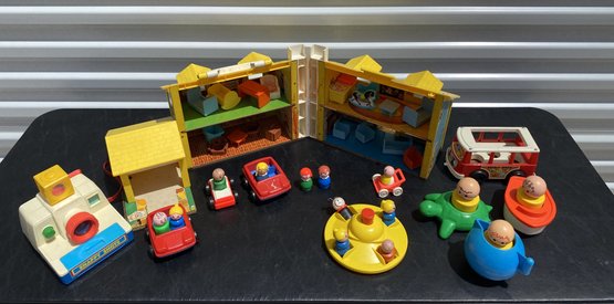 Adorable Set Of Fisher Price Toys, Play Family House, Mini Bus, Snappy Shots Camera, People, Furniture & Cars