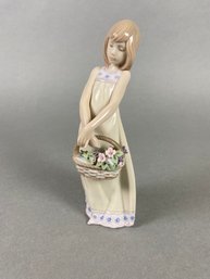 Lladro Figurine, Girl With Basket Of Flowers 5605 With Box