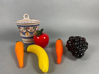 Set Of 5 Pieces Of Glass Fruit & Vegetables & Spanish Ceramic Wall Pocket, Carrots, Banana, Apple, Grapes