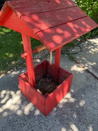 Fun Red Wooden Wishing Well, Lawn And Garden Decor