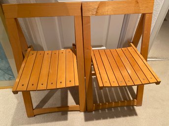Set Of 2 Very Solid MCM Midcentry Wooden Folding Chairs For Patio Or Events
