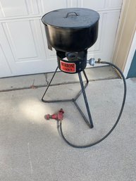 Marrone Cook'r Outdoor Cooker With Large Cast Iron Pot, Turkey Fryer