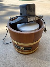 Vintage Sterling Freezer 5-quart Ice Cream, Yogurt, Sorbet Maker