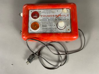 Vintage Thunderbolt Electric Fence Controller, Model 754-A, Northern Signal Company