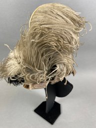 Stunning Vintage Formal Dress Hat With Feather Plume