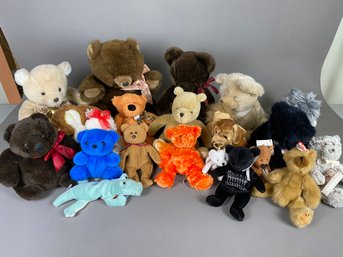 Fun Lot Of  Stuffed Teddy Bears Including Pooh Bear, Ganz And Hallmark