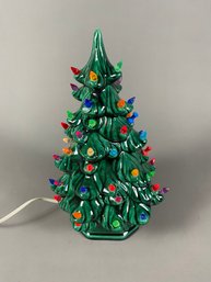 Vintage Ceramic Green Christmas Tree With Corded Base - Working