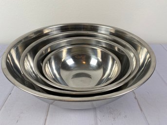 Nice Set Of 4 Large Stainless Steel Nesting Mixing Bowls