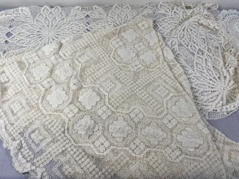 Amazing Lot Of Nice Lace And Crocheted Doilies, Tablecloths And Embroidered Runners, Handkerchiefs