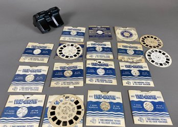 Vintage Sawyer's View Master View Finder And 17 Reels In 3 Dimensional Kodachrome