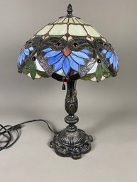 Beautiful Stained Glass Style Table Lamp With Metal Base