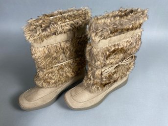 New Union Bay Faux Fur Boots Size 10M