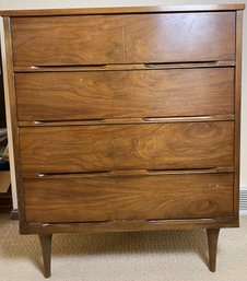 Nice Mid-Century MCM Four-drawer Dresser Or High Boy