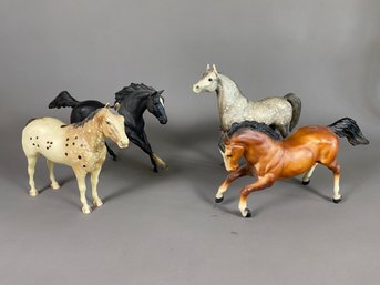 Set Of 4 Beyers Molding Co Plastic Horses, Stallions, Dapple Grey