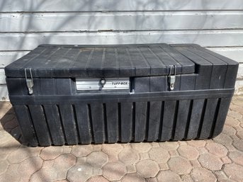 Sturdy Tuff Box Storage Trunk With Working Latches For Outdoor Storage