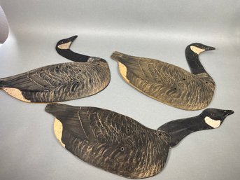 Set Of 3 Unique Johnson's Folding Stake Out Decoys Of Canada Geese
