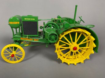 John Deere Precision Classics Waterloo Boy 1:16 Scale Kerosene Tractor