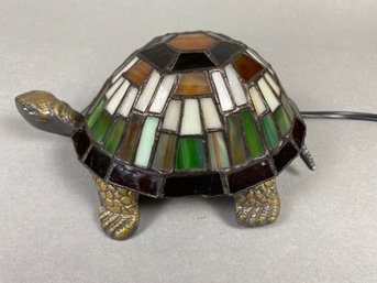 Adorable Quoizel Tiffany Style Turtle Lamp