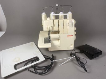 Bernina 2000DE Serger Sewing Machine With Thread, Foot Pedal, Carrying Case, Manuals, And Accessories