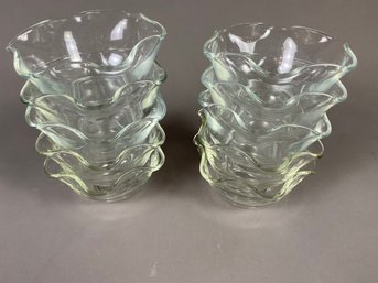 Set Of 10 Adorable Clear Glass Berry, Fruit, Dessert Or Ice Cream Bowls, Flower Shape, Ruffled