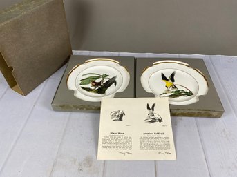 Pair Of Ray Harm Collector Bird Plates Featuring The Winter Wren & American Goldfinch