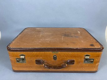 Vintage Wheary Hard Sided Suitcase, Travel Luggage, Fabric Lining And Pockets