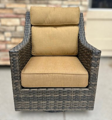 Resin Wicker Outdoor Rotating Rocking Chair