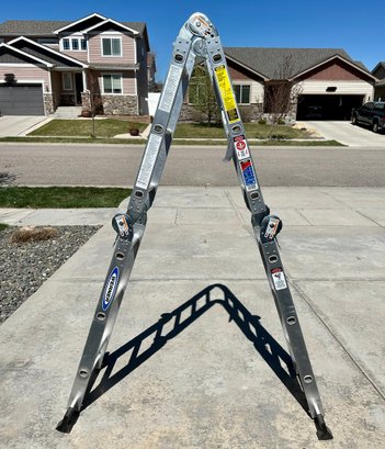 Werner Multi-function Ladder W/ Extended Leg Base