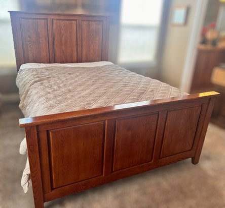 Beautiful Amish Solid Wood Bed W/ Adjustable Queen Sleep Number Mattress
