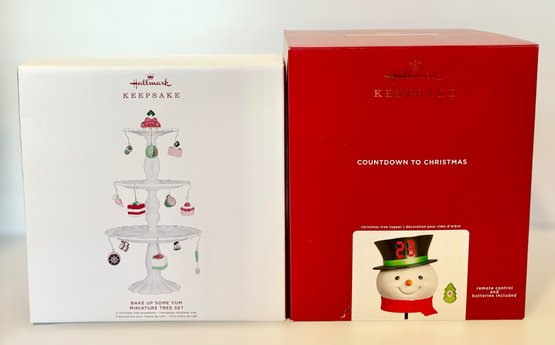 Wonderful Hallmark Keepsake Decor W/ Miniature Tree Sweets Display & Christmas Tree Topper Countdown Clock